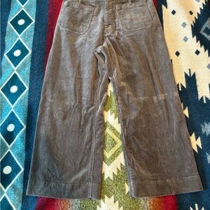 Organic Stretch Corduroy Cropped
Wide Leg Pants in Seaweed Green